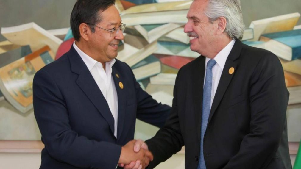 Alberto Fernández llegó a Bolivia para inaugurar junto a Luis Arce el electroducto "Juana Azurduy de Padilla".
