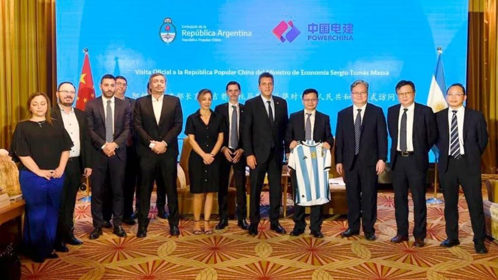 Sergio Massa y el resto de la comitiva argentina en Shanghái (Twitter @SergioMassa).