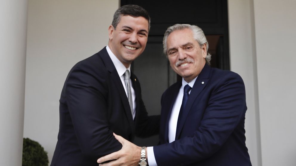 Alberto Fernández y Santiago Peña se reunieron en la residencia de Olivos.