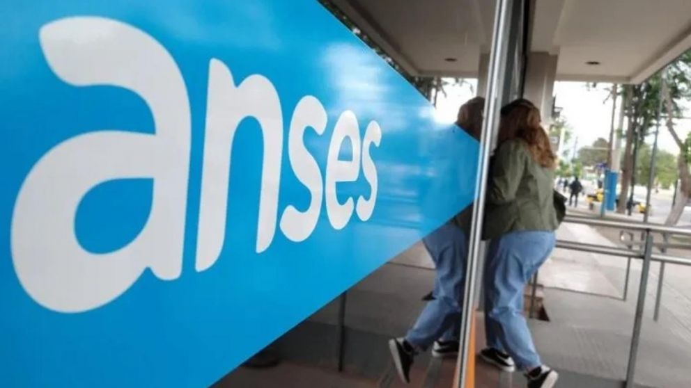 ANSES: cuándo cobran jubilados y pensionados durante mayo 2023 (Imagen ilustrativa).