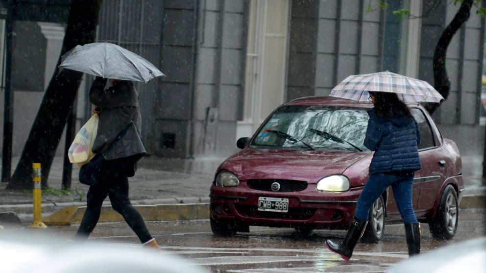 Las lluvias afectan varias regiones del país (Hernán Nersesian/Crónica).
