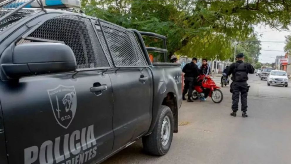 Baleado en un testículo: policía perseguía a dos ladrones, se le escapó un tiro que le dio en los genitales y está grave