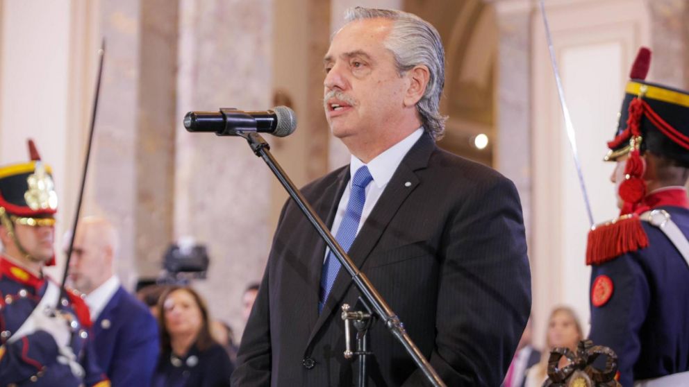 Alberto Fernández, tras el Tedeum: "Primero los últimos, en unidad y por una sociedad más justa, ¡Viva la patria!".