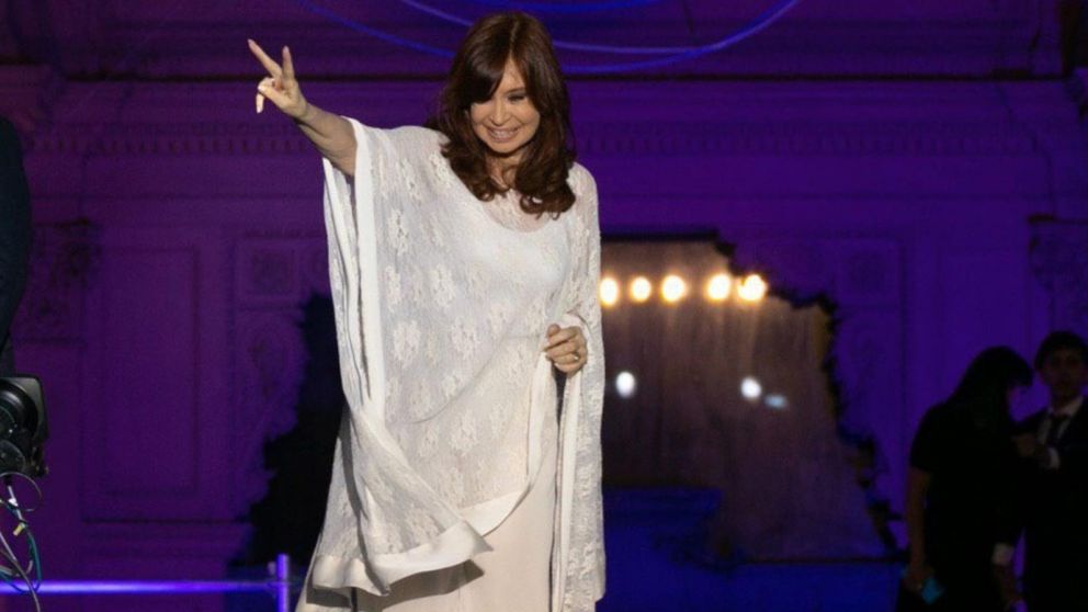 La última vez que Cristina Kirchner habló en un acto en Plaza de Mayo fue el 10 de diciembre de 2019 (Gentileza @CFKArgentina/Twitter/Archivo).