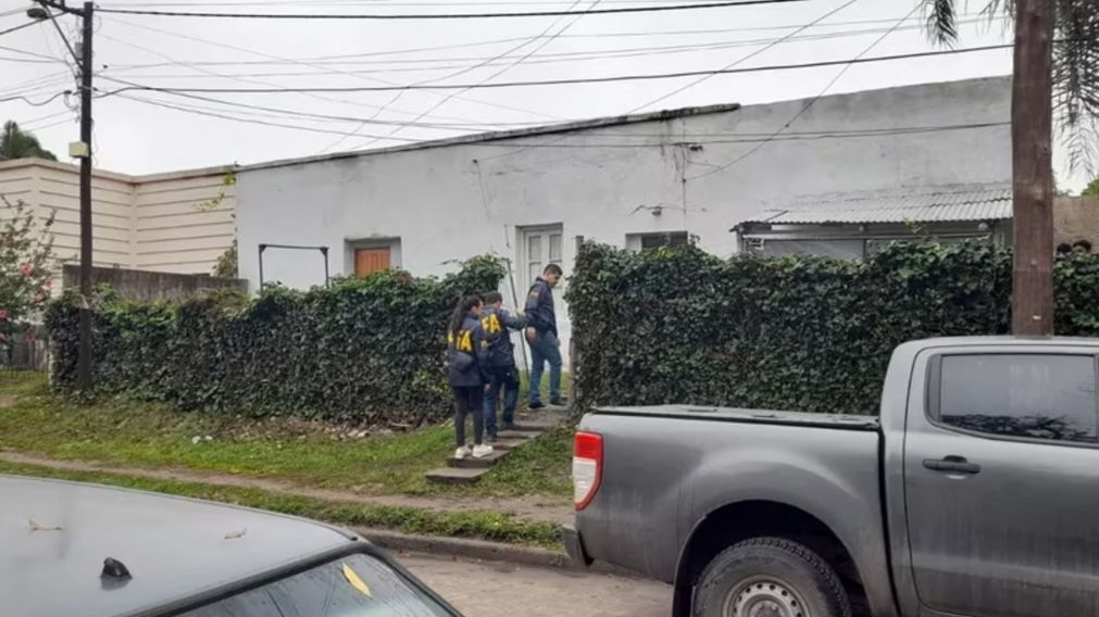 Por orden de la fiscal la polic�a regres� a la casa de la periodista correntina asesinada.