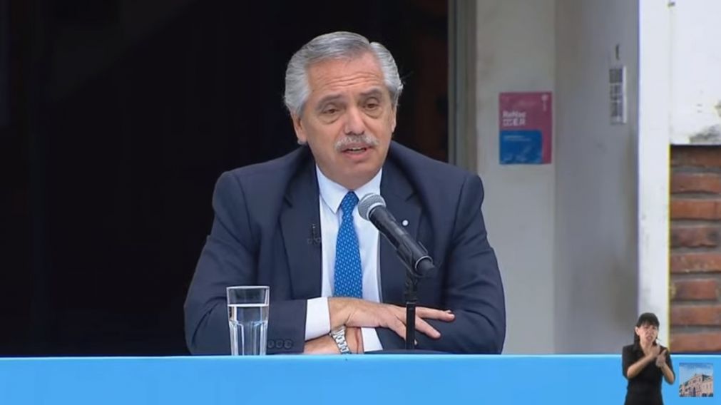 Alberto Fernández encabezó este lunes un acto en Lomas de Zamora (Captura de pantalla).