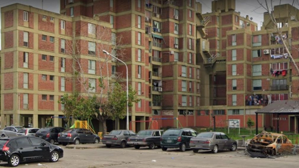 Ismael Barrios fue mortalmente atacado en uno de los accesos a este complejo habitacional.