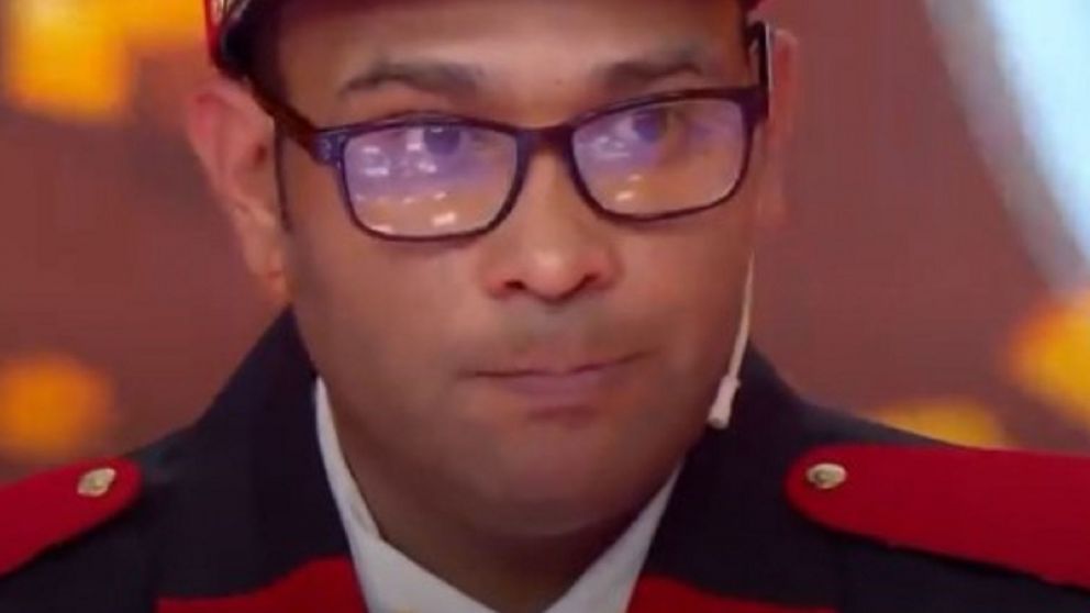 Conocé la historia del bombero voluntario que participó en Los 8 escalones para poder construir su casa.