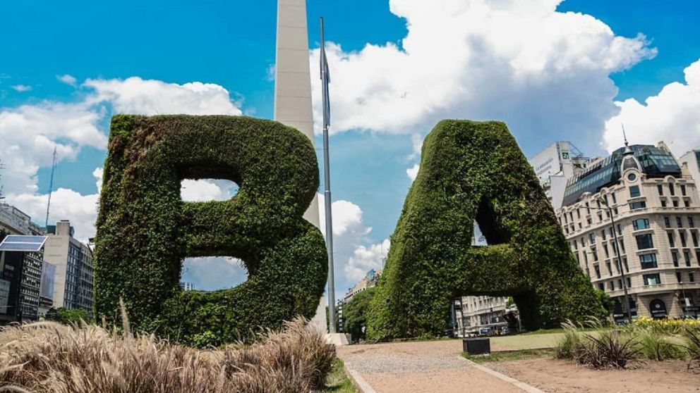 Critic� a los "porte�os" por una mala experiencia en el oftalm�logo y su historia es viral en Twitter.