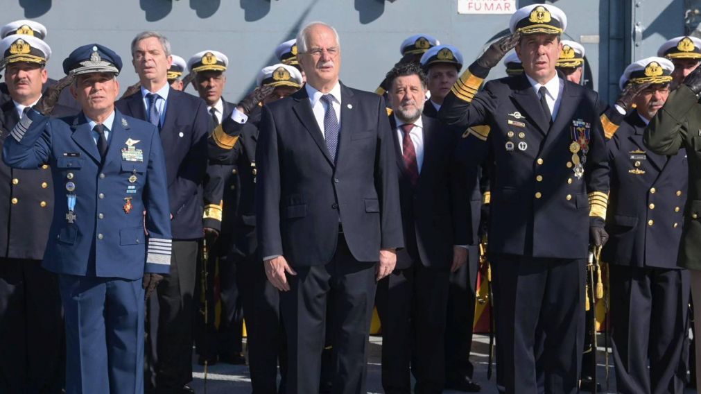 En el Día de la Armada Argentina, Jorge Taiana destacó la recuperación de medios navales e implementación de jerarquización salarial de las Fuerzas Armadas.