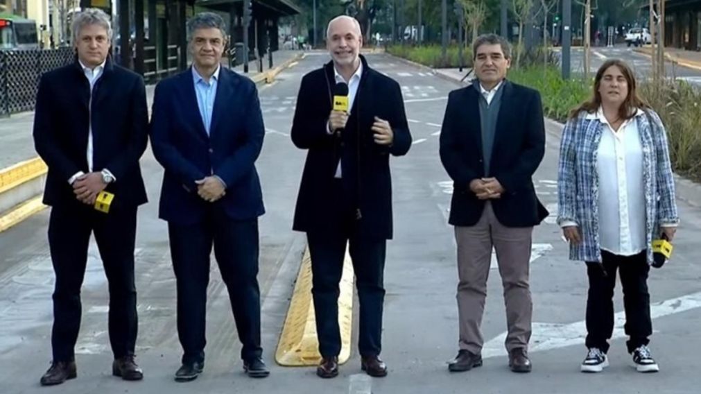 Horacio Rodr�guez Larreta inaugur� este martes un nuevo tramo del Metrobus del Bajo (Captura de pantalla).