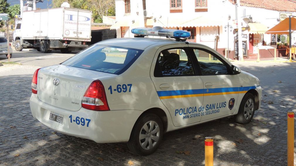 La policía busca imágenes de las cámaras de seguridad de la zona.