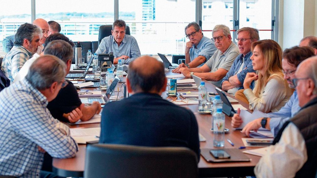 El ministro de Economía, Sergio Massa, encabezó la reunión este sábado.