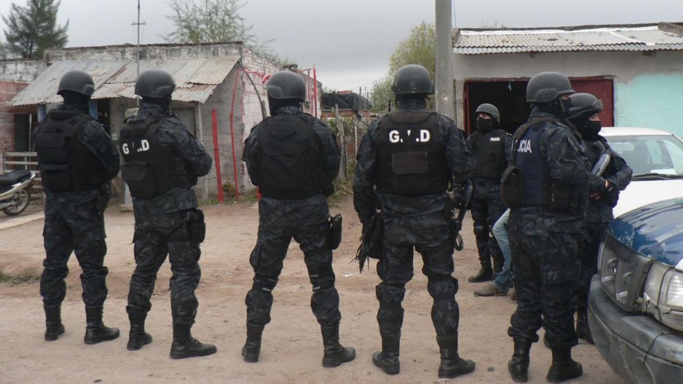 Las autoridades concretaron un total de ocho allanamientos.