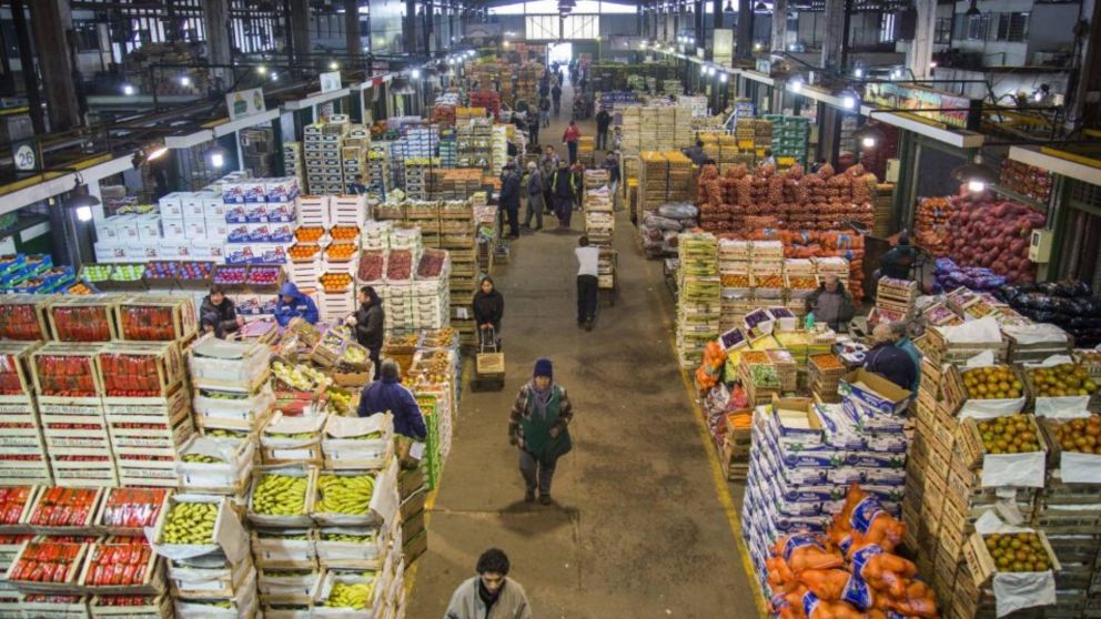 ¡Es oficial! El Mercado Central de Buenos Aires acordó precios fijos para frutas y verduras.