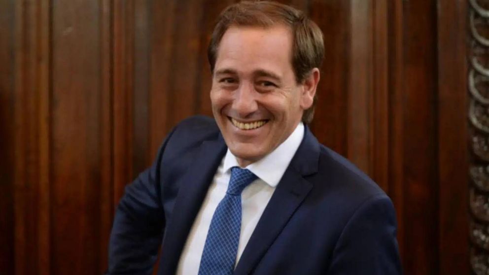 La Plata: cuestionan el destino del excedente presupuestario.