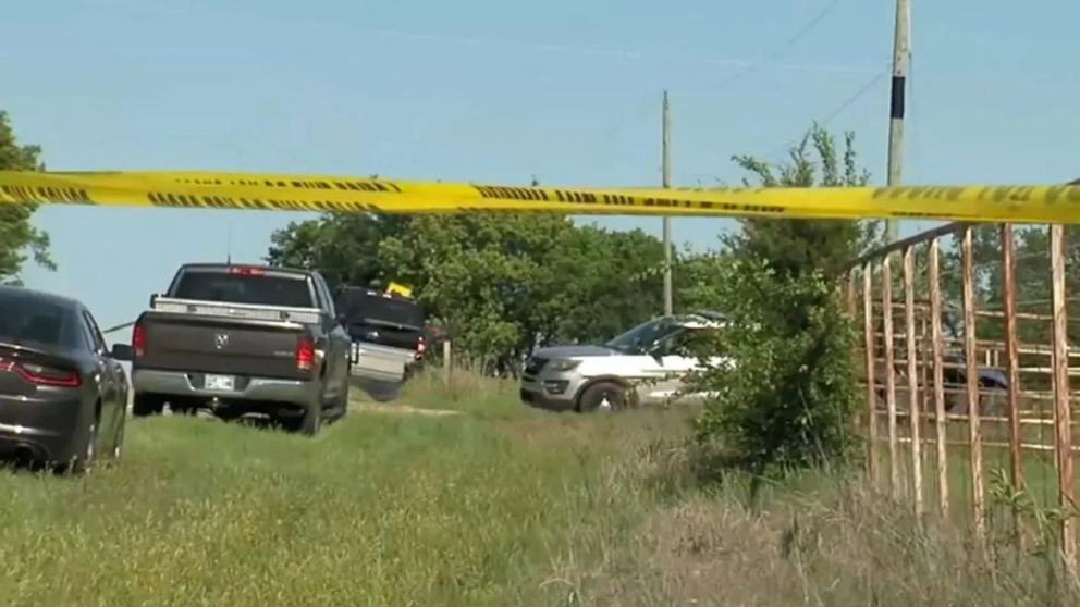 Buscaban a unas adolescentes desaparecidas y terminaron encontrando siete cadáveres en una casa.