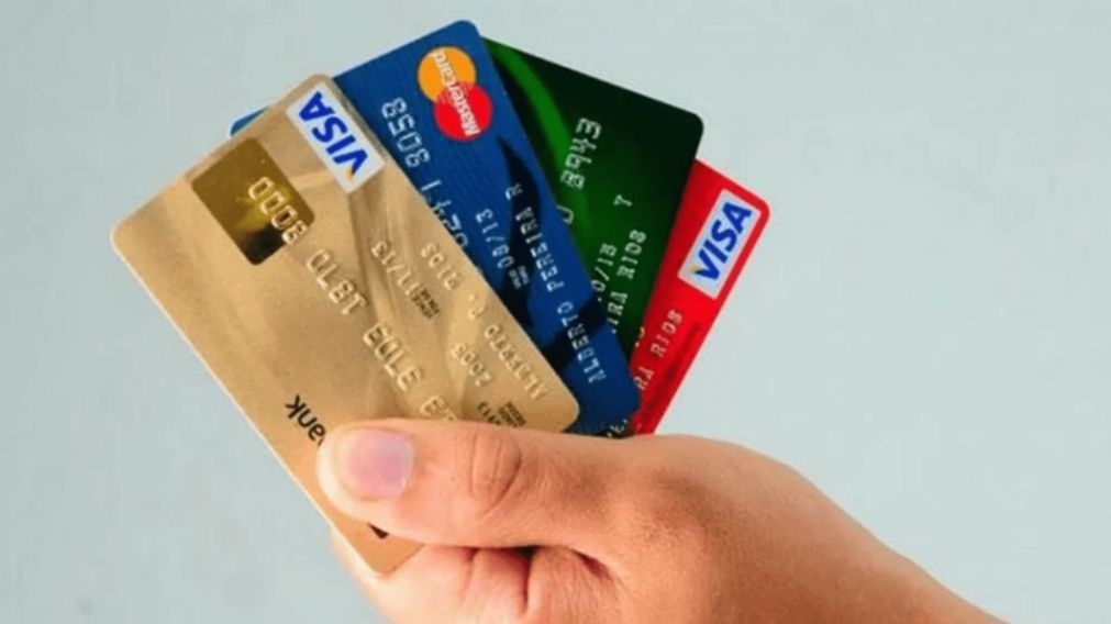 AFIP: a partir de qu� montos el organismo controla los gastos con trajeta y los gastos fijios.