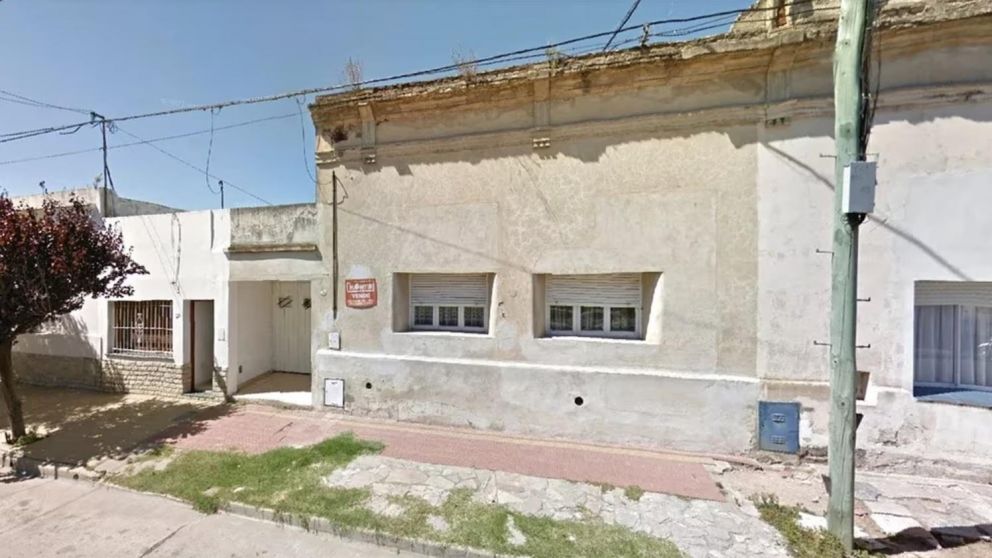 El hecho ocurrió cerca de las 2 de esta madrugada en una casa situada en la calle Rauch al 400.