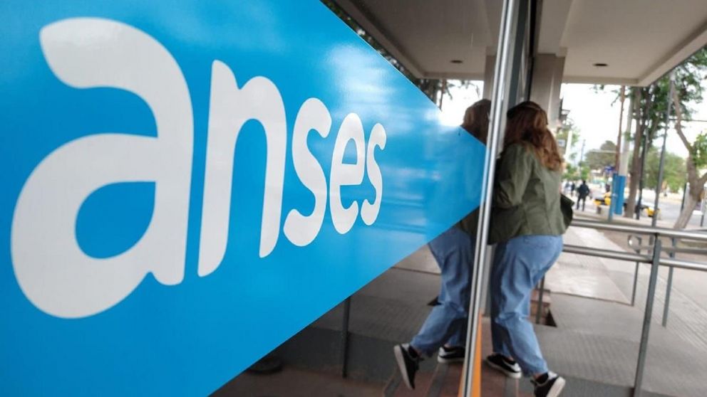 Entre los pagos de ANSES que ya tienen fecha asignada se encuentran las jubilaciones y pensiones; las asignaciones y la prestación por Desempleo.