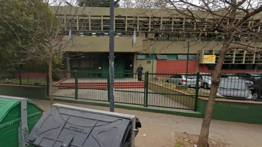 La escuela técnica n° 9 Ingeniero Luis Huergo tiene un problema de ratas desde hace un año, señaló una docente.