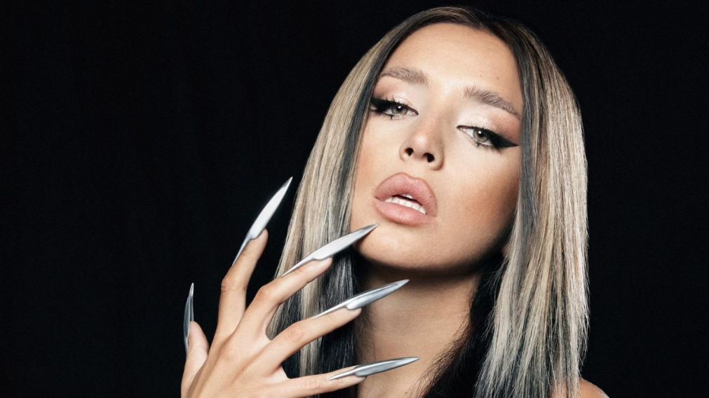 Lola Indigo arde con su tercer �lbum "El Drag�n"