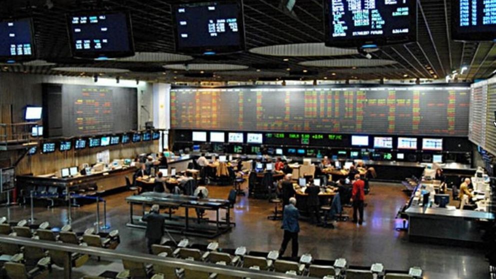 Los mercados también tuvieron su reacción por la decisión de Alberto Fernández (Imagen ilustrativa).