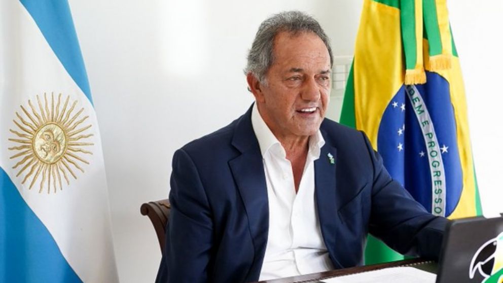 Durante su exposición, Scioli destacó el trabajo realizado junto a la Cgera en Brasil.