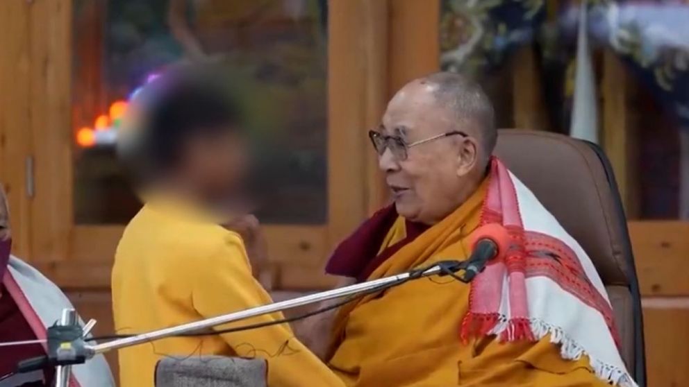 Las imágenes recorrieron el mundo y ahora se conoció la versión del menor.