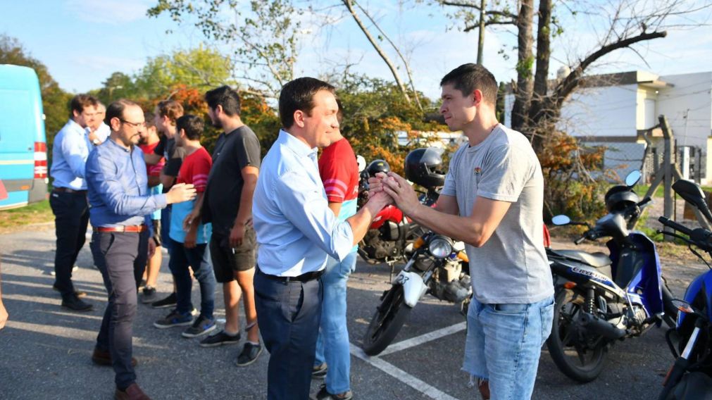 Seguridad vial: cl�nica de conducci�n responsable para trabajadores y trabajadoras en moto.