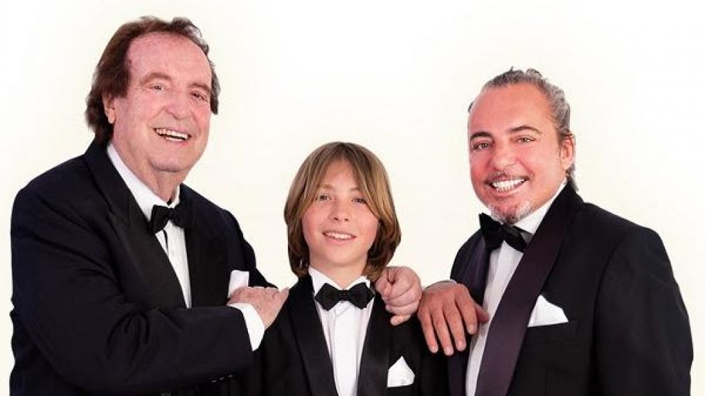 Dyango llega a la Argentina por primera vez con su hijo Marcos Llunas y su nieto Axel