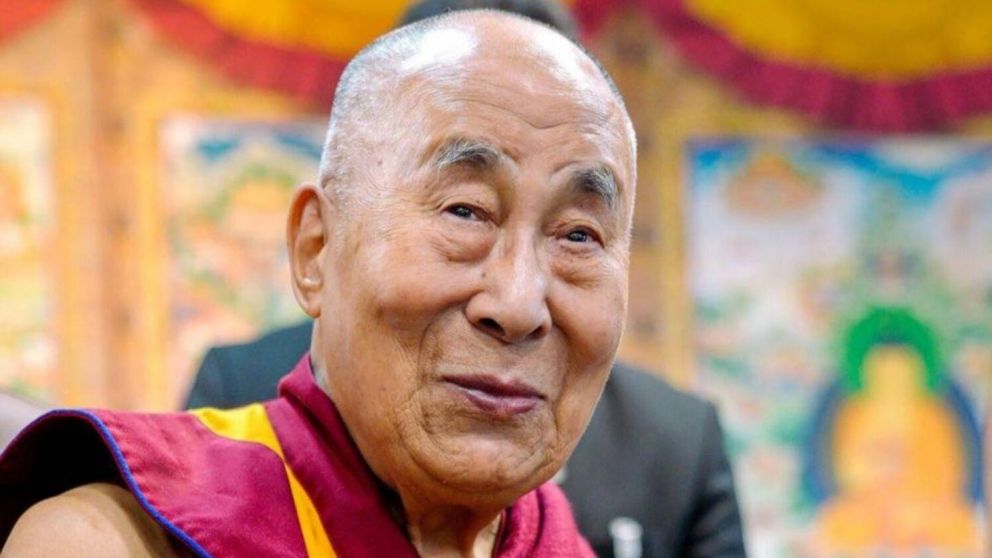 El Dalai Lama quedó bajo la lupa tras lo ocurrido con el menor de edad.