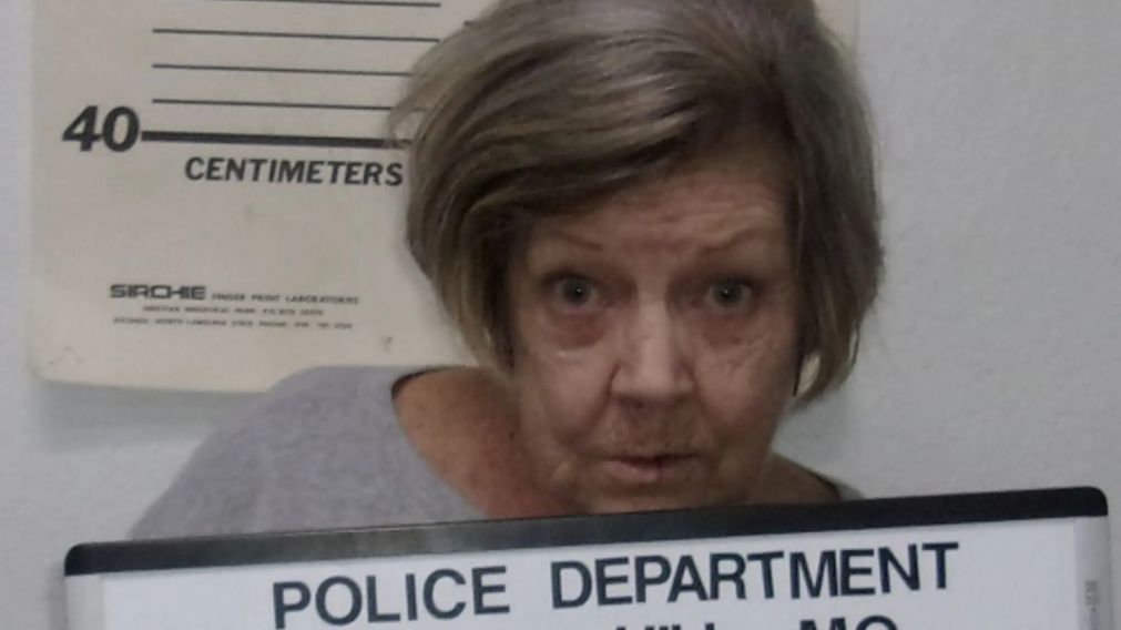 Detuvieron a una abuela de 78 años que quiso robar un banco por tercera vez: dejó una llamativa nota.