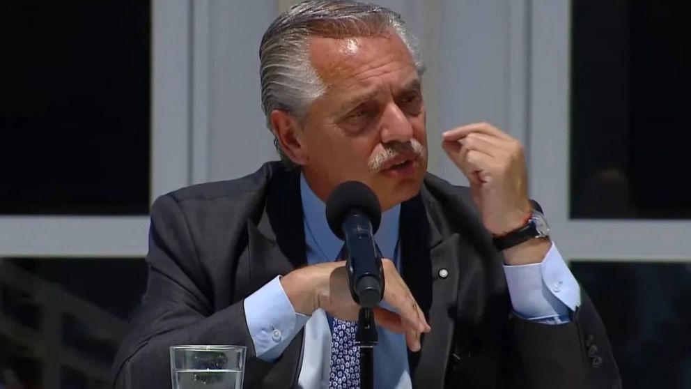 Alberto Fern�ndez: "Es domingo de Pascua, reencontremonos con lo mejor de nosotros y no abramos las puertas a quienes propagan odio predicando infamias".