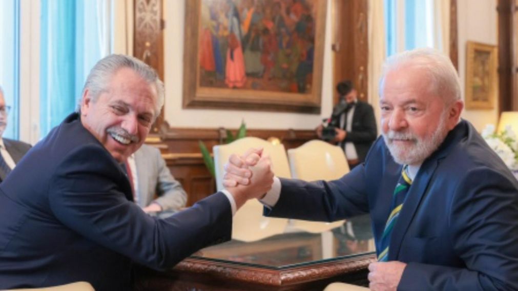 Alberto Fernández celebró el regreso de Brasil al Unasur.