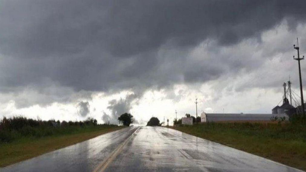 Alerta amarilla en algunas provincias por fuertes tormentas y vientos de hasta 90km/h (Imagen ilustrativa).