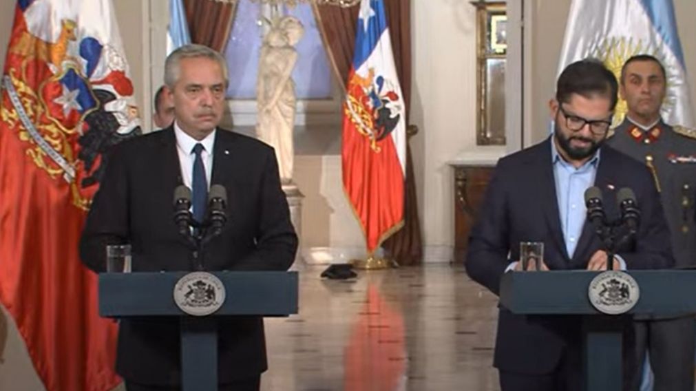 Alberto Fernández y Gabriel Boric en el Palacio de la Moneda.
