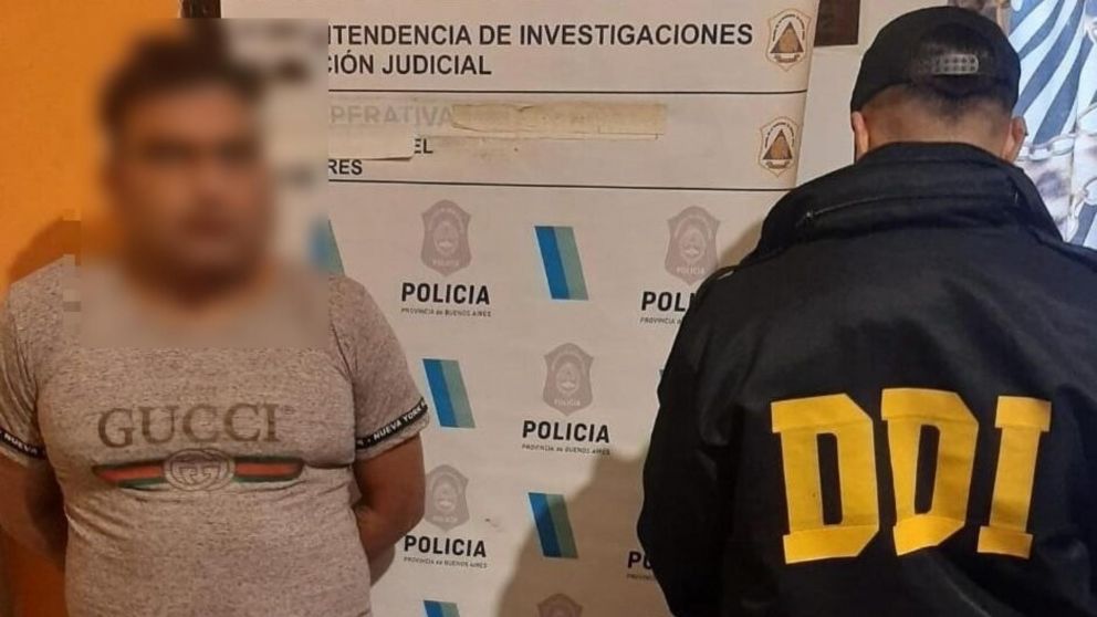 Este es el sujeto que fue arrestado por las autoridades policiales.