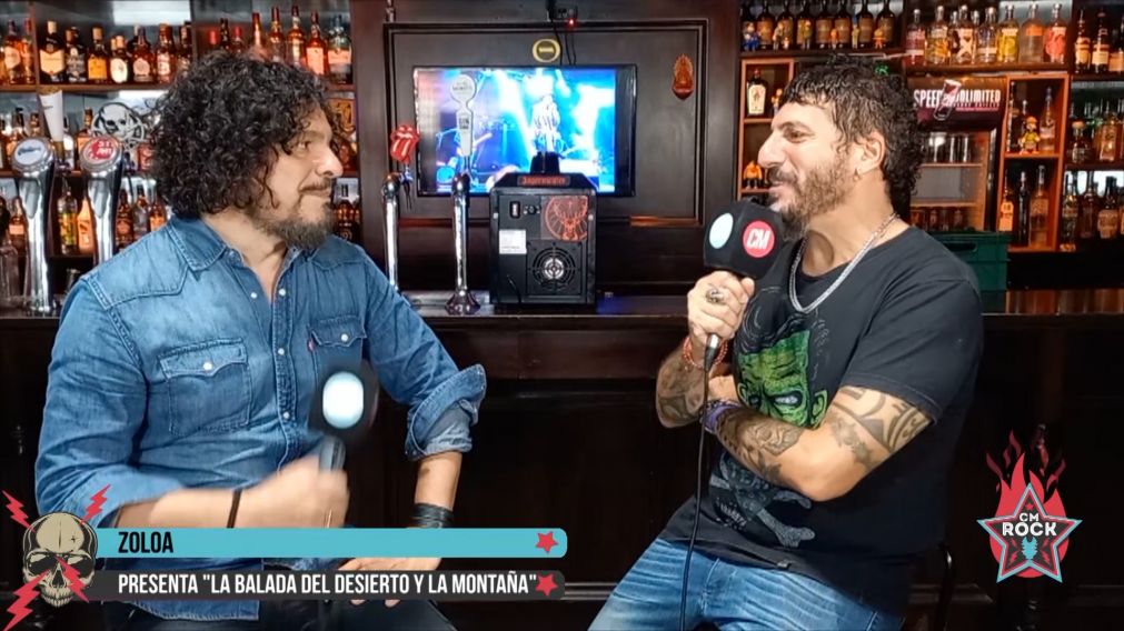 Zoloa hablando con Carucha Podestá para CM Rock
