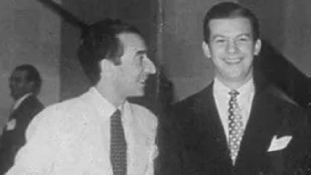 Enrique Santos Discépolo y Mariano Mores, los autores de "Cafetín de Buenos Aires".