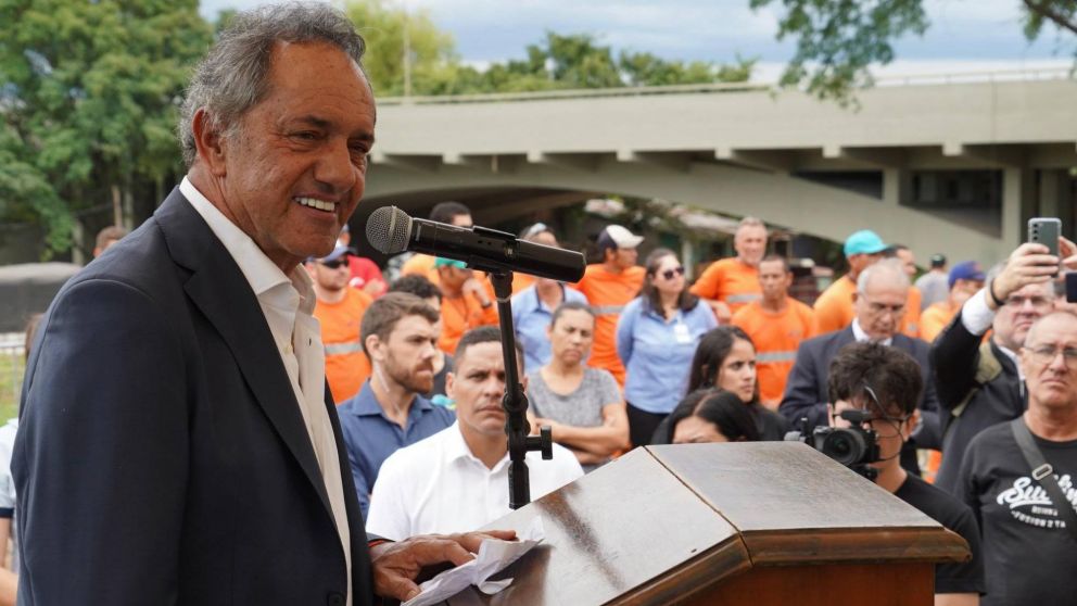 Para Daniel Scioli, el Puente Internacional Paso de Los Libres-Uruguayana "es el símbolo de la integración".