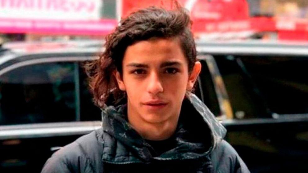 El auto en el que viajaba el Blas Correas fue baleado durante un control policial.