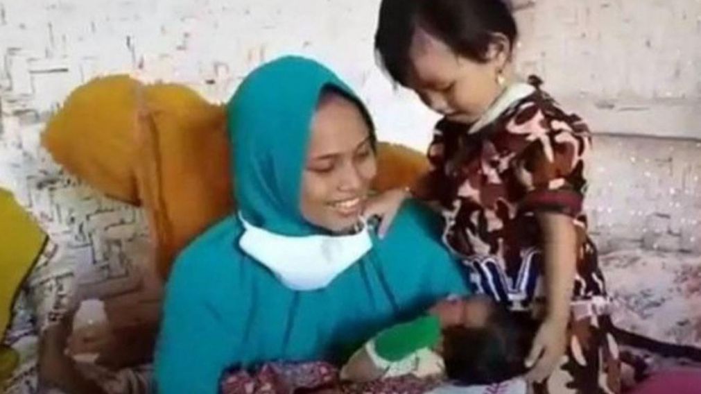 El extra�o episodio caus� pol�mica en Indonesia (Twitter).