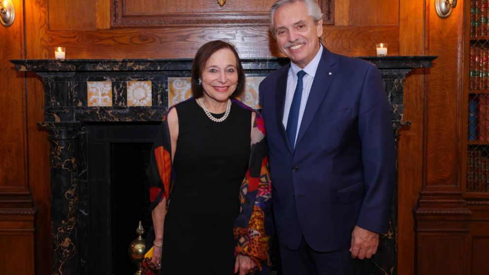 Alberto Fernández se reunió con empresarios en Nueva York y se cruzó con el representante del JP Morgan.