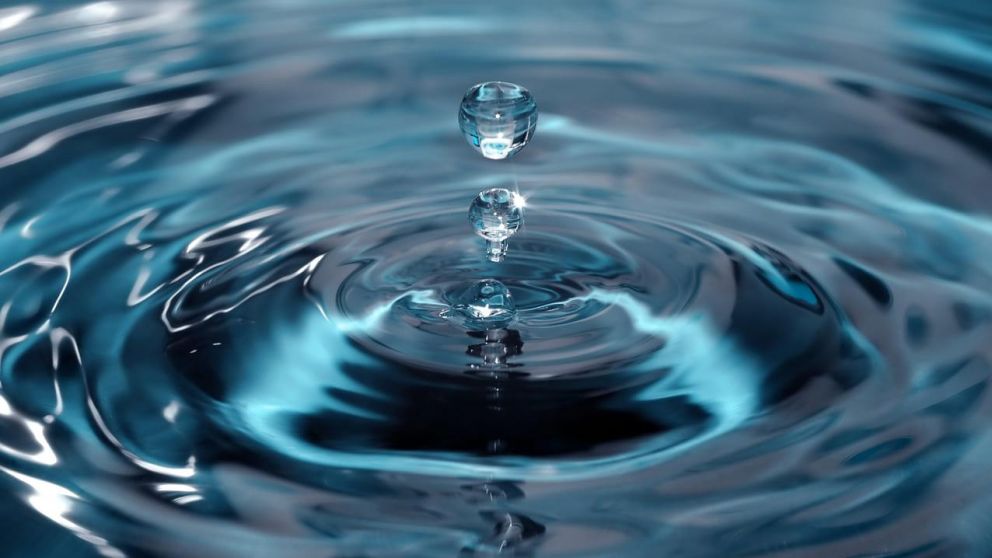 El agua es el elemento vital para la vida (Imagen ilustrativa).