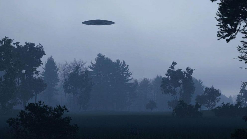 Un OVNI fue captado mientras sobrevolaba el cielo de Ecuador.