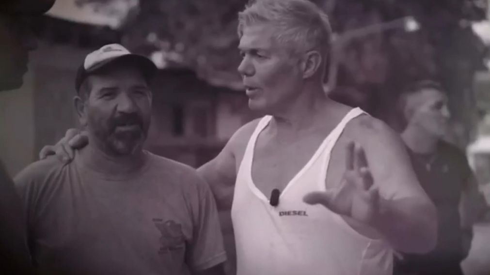 Una imagen del spot de campaña de Fernando Burlano, precandidato a gobernador bonaerense, junto a José Luis Auge, asesino de José Luis Cabezas.