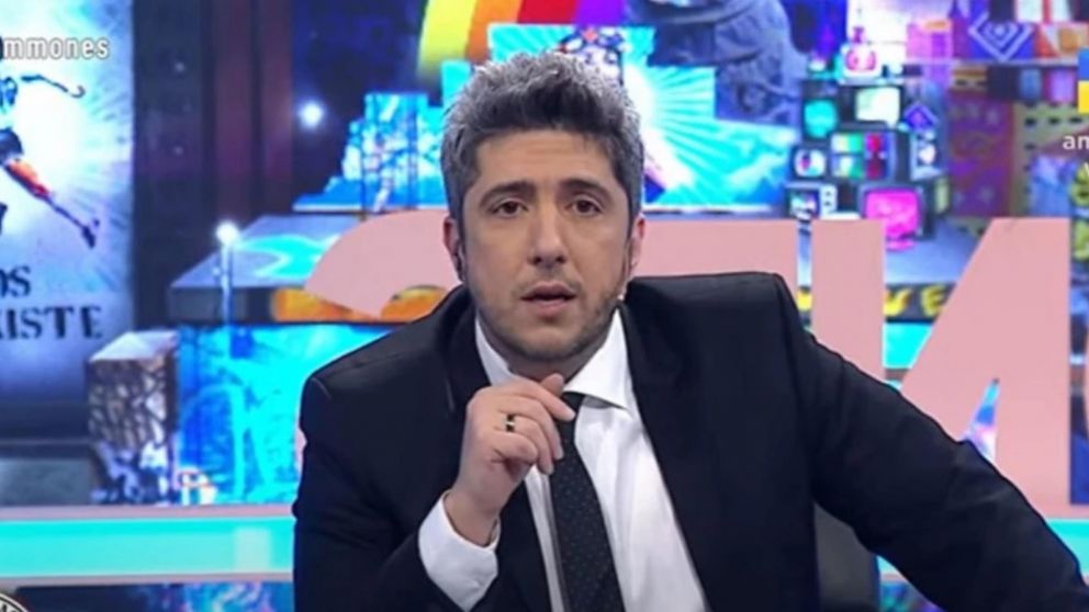 Jey Mammon fue denunciado por el abuso sexual de un joven, pero la causa no pudo ser investigada por se había vencido el plazo legal.