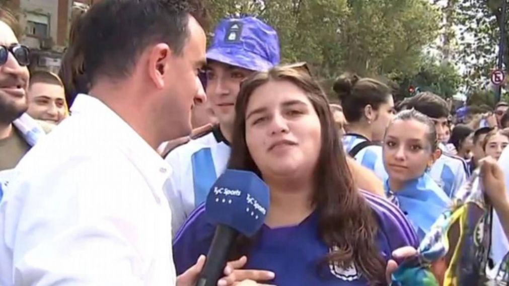 "Enferma" por la Selección: mintió que se sentía mal y faltó al trabajo para ir al Monumental, salió por TV y la despidieron.