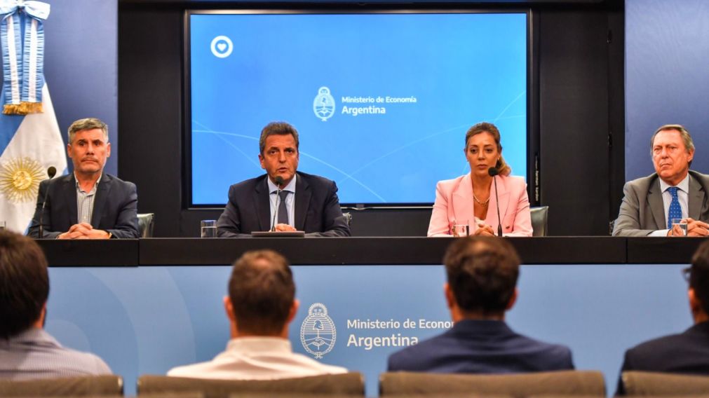 Por los cortes e incumplimientos el Gobierno intervendrá Edesur.